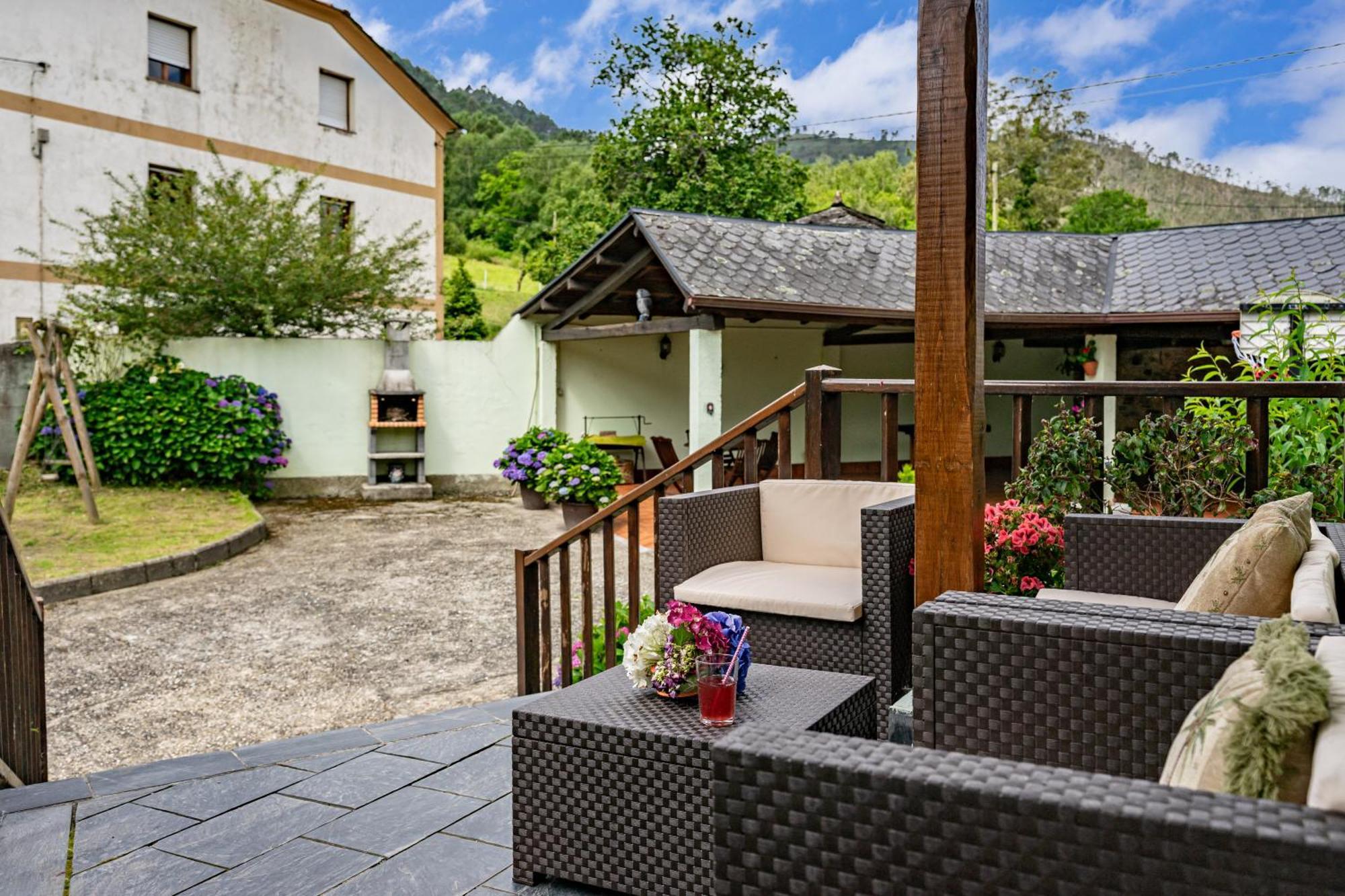 Вилла Maseda 1 Villayon Экстерьер фото